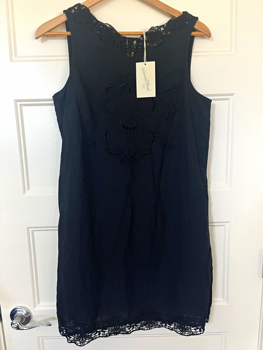 Universal Thread Black Shift Dress Sleeveless V-Neck Lace Trim Short Cotton S